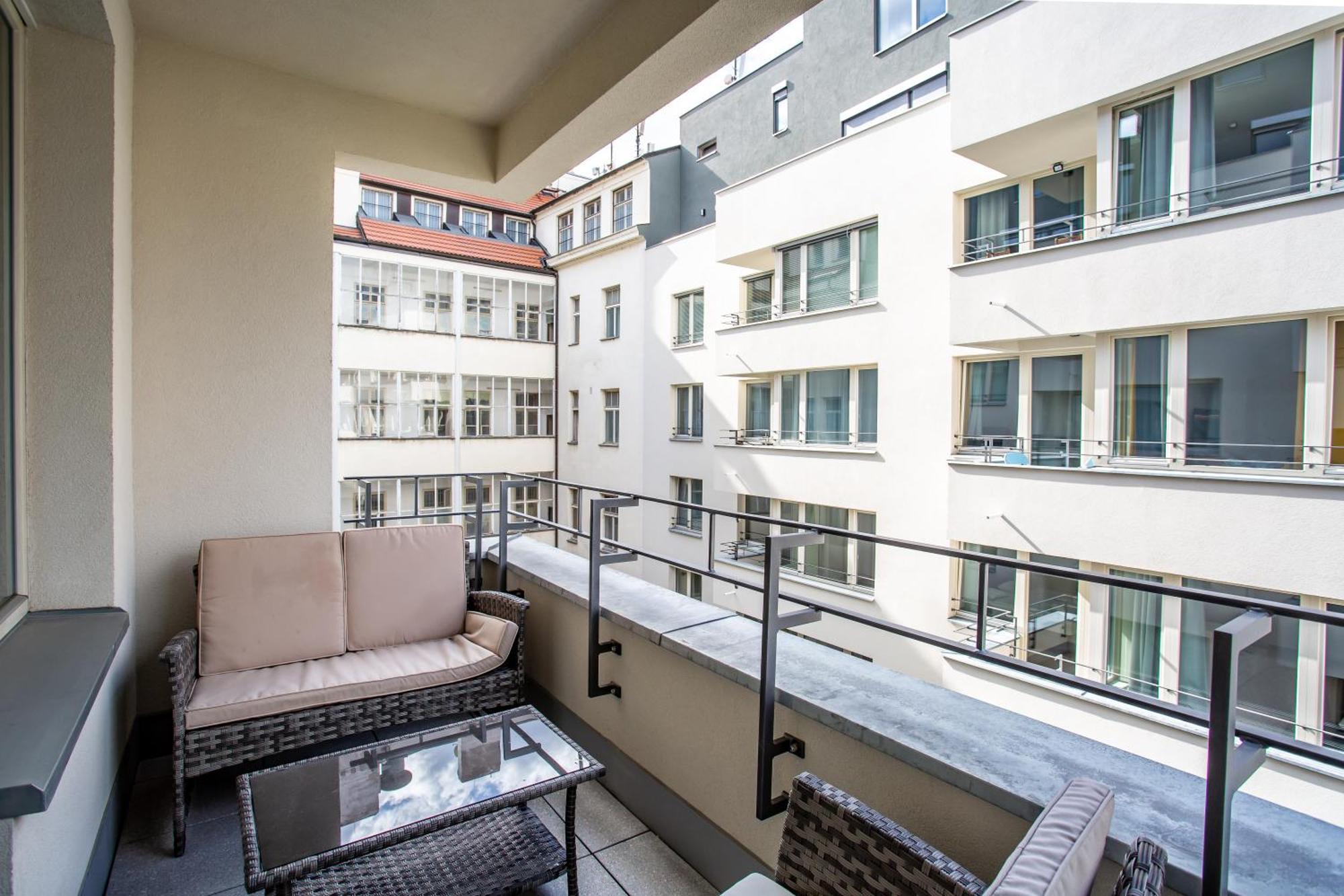 Melody Apartment ปราก ภายนอก รูปภาพ